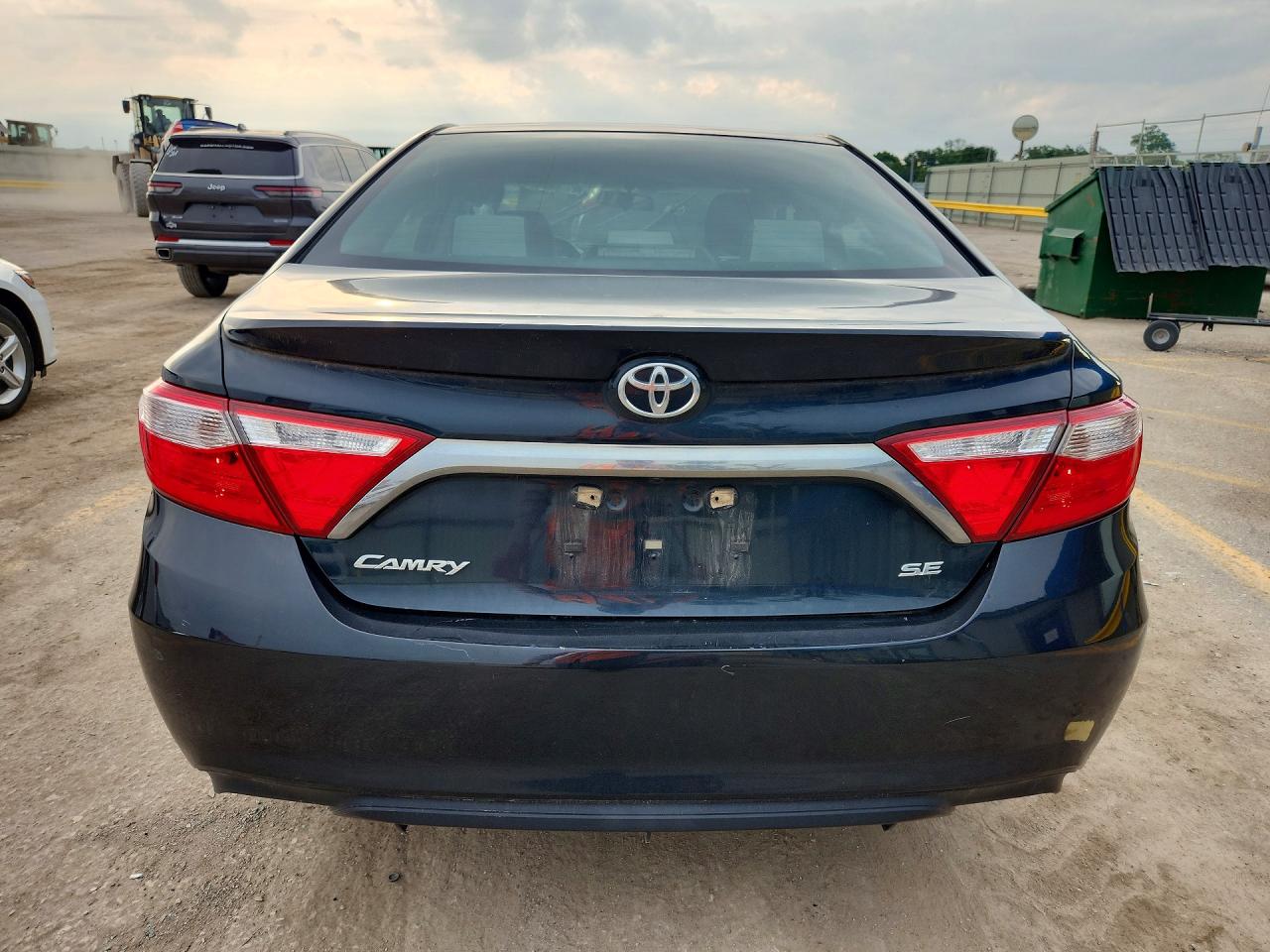 2016 TOYOTA CAMRY