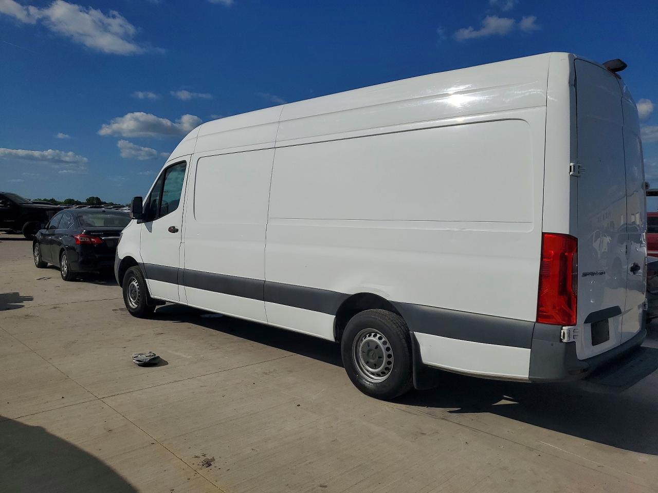2021 MERCEDES BENZ SPRINTER