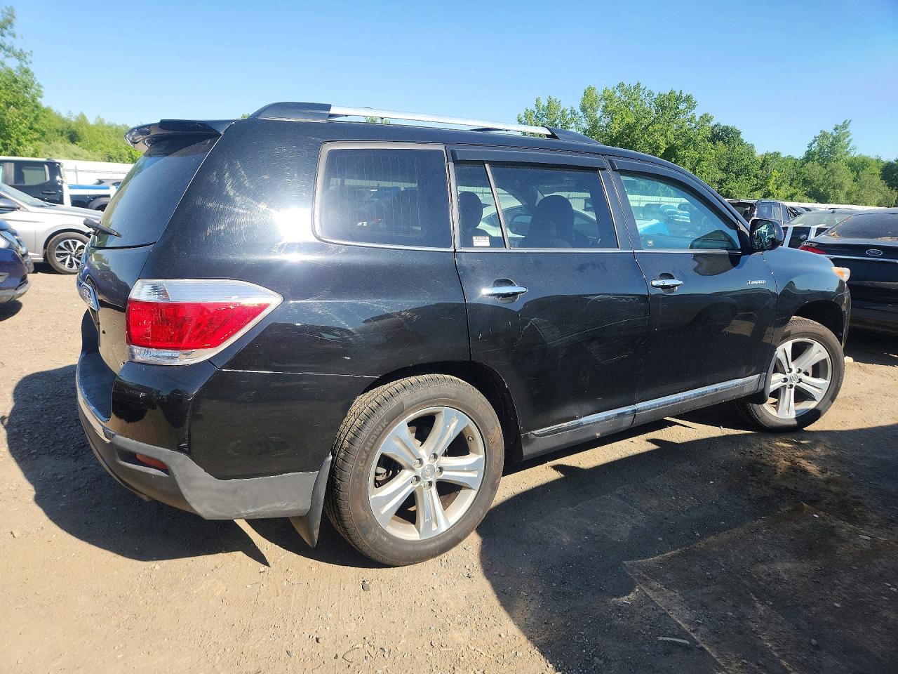 2013 TOYOTA HIGHLANDER