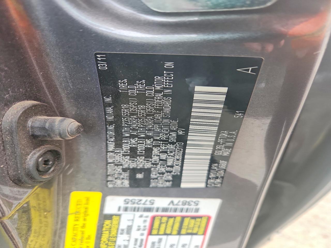 2011 TOYOTA SIENNA