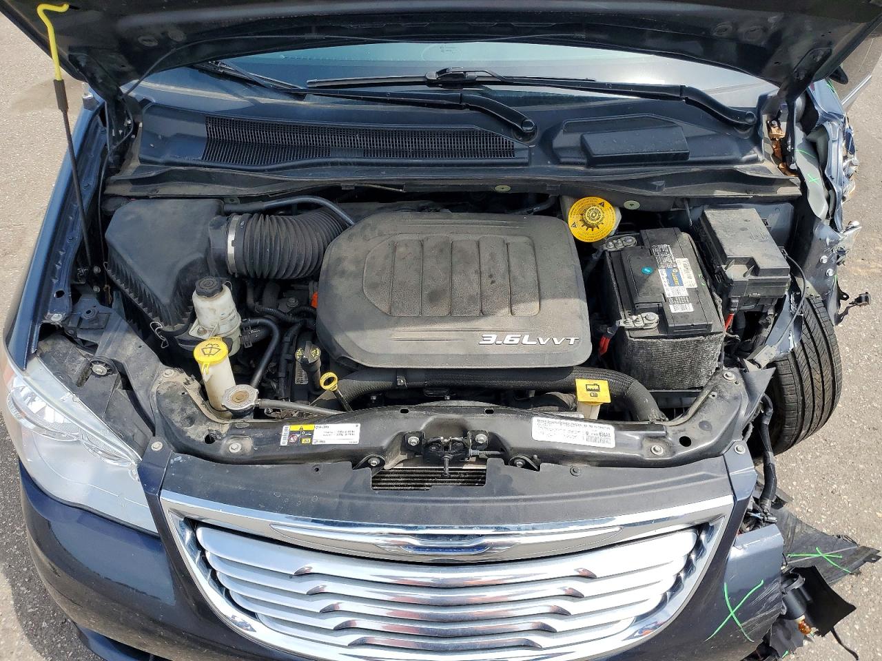 2014 CHRYSLER MINIVAN