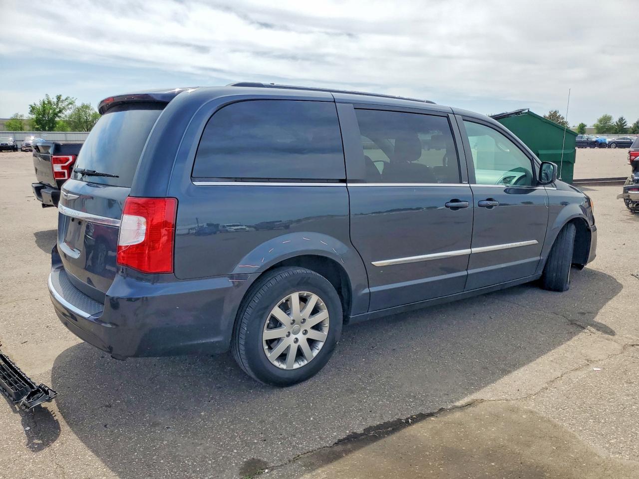 2014 CHRYSLER MINIVAN
