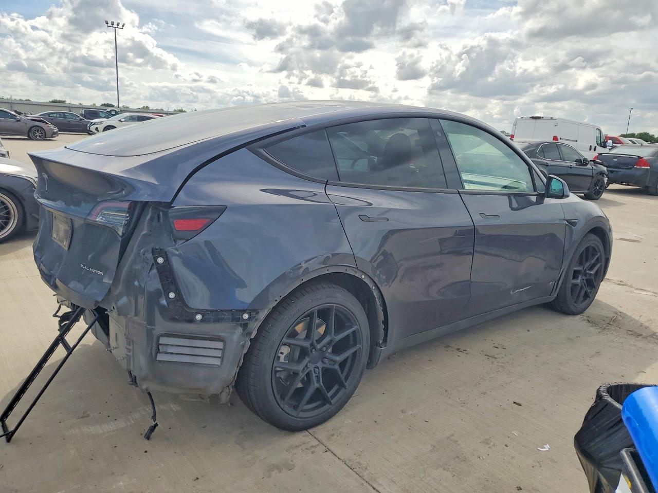 2020 TESLA MODEL Y