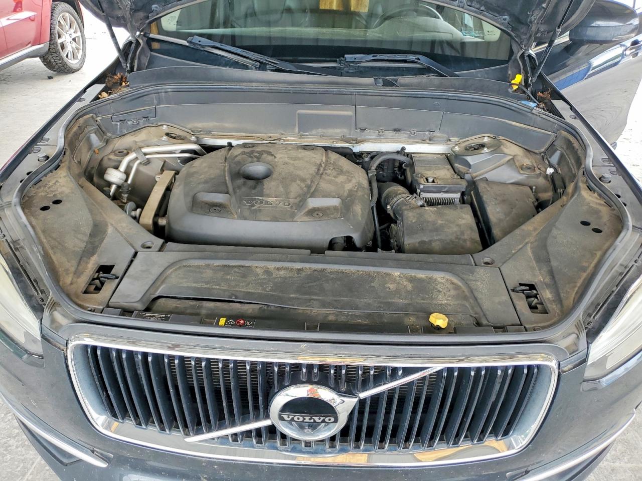 2017 VOLVO XC90