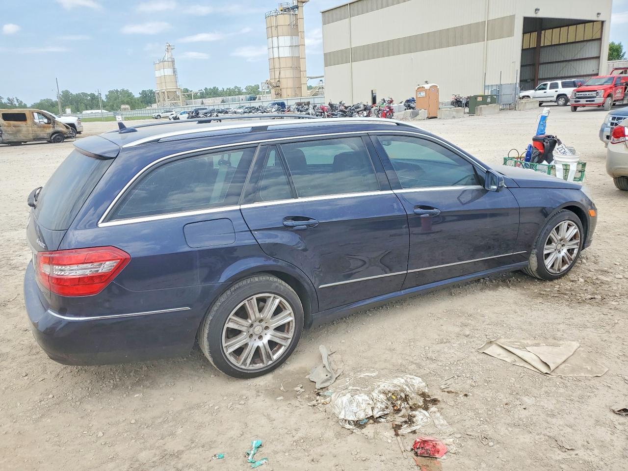 2013 MERCEDES-BENZ E-CLASS