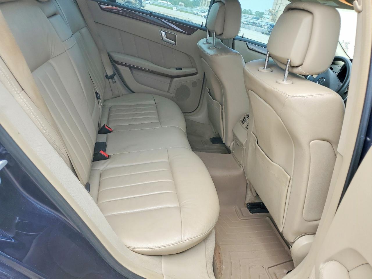 2013 MERCEDES-BENZ E-CLASS