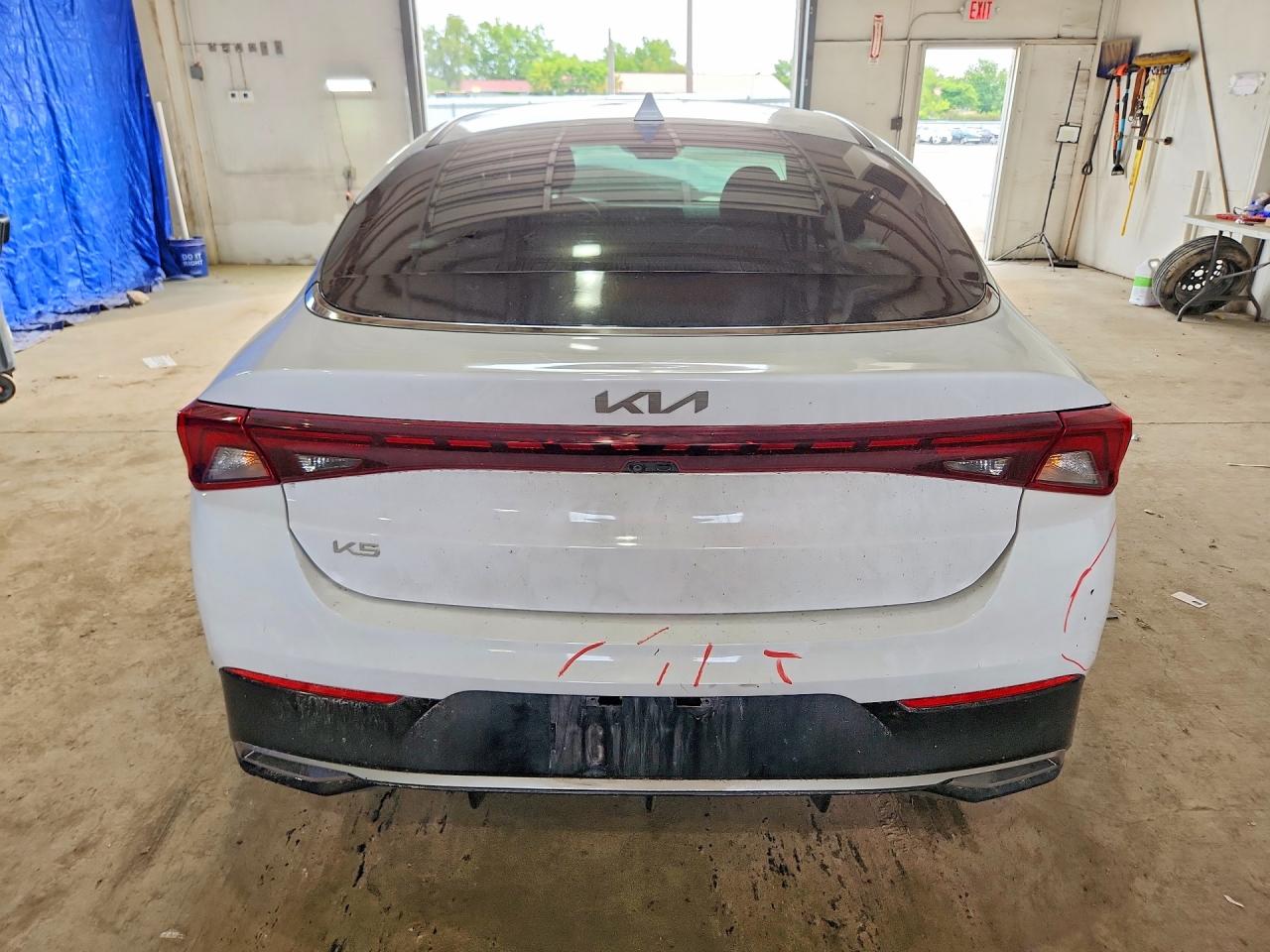 2023 KIA K5