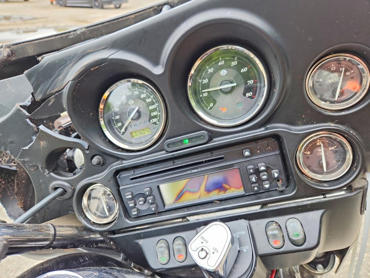 2012 HARLEY-DAVIDSON FL