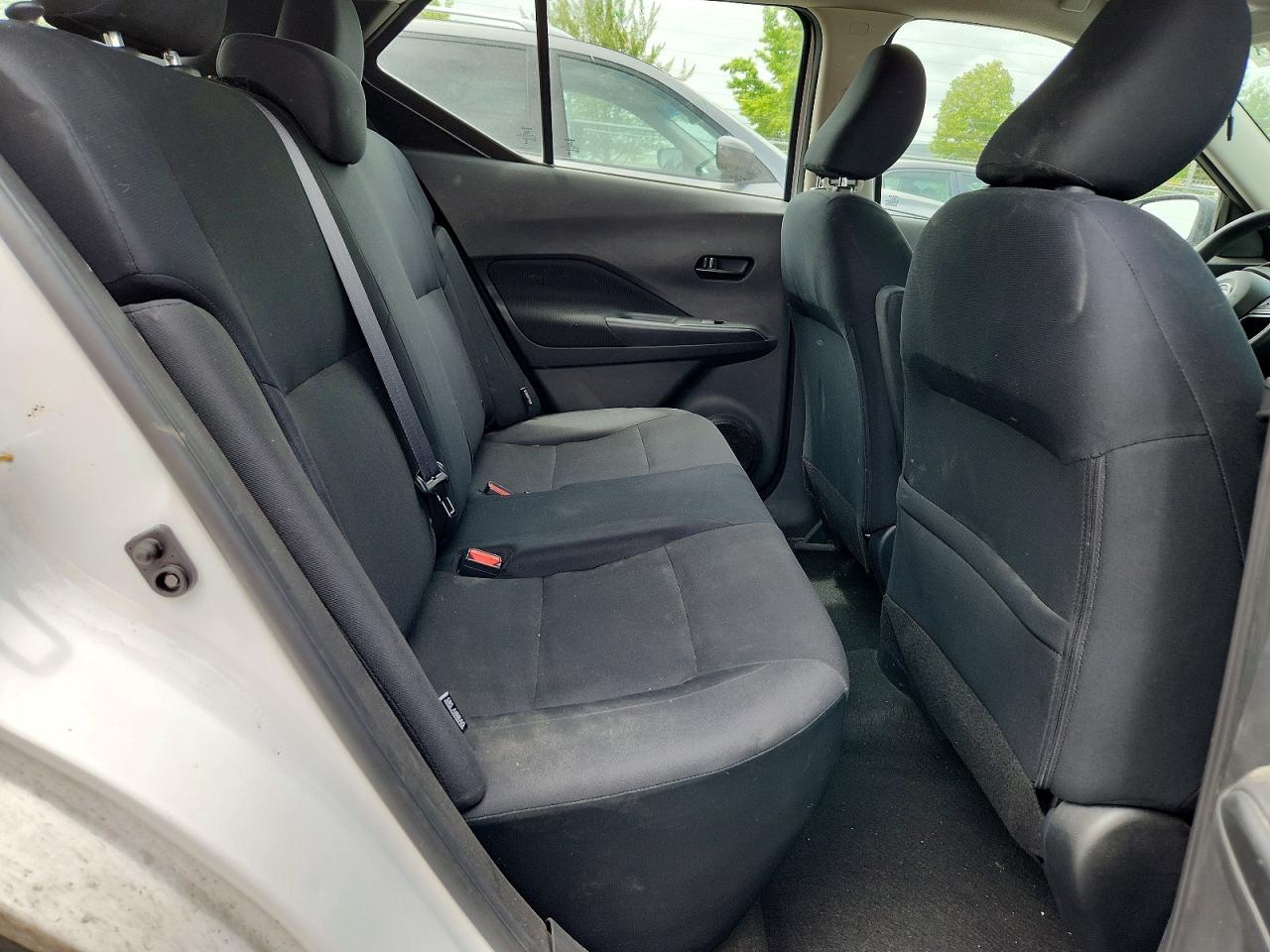 2024 NISSAN KICKS