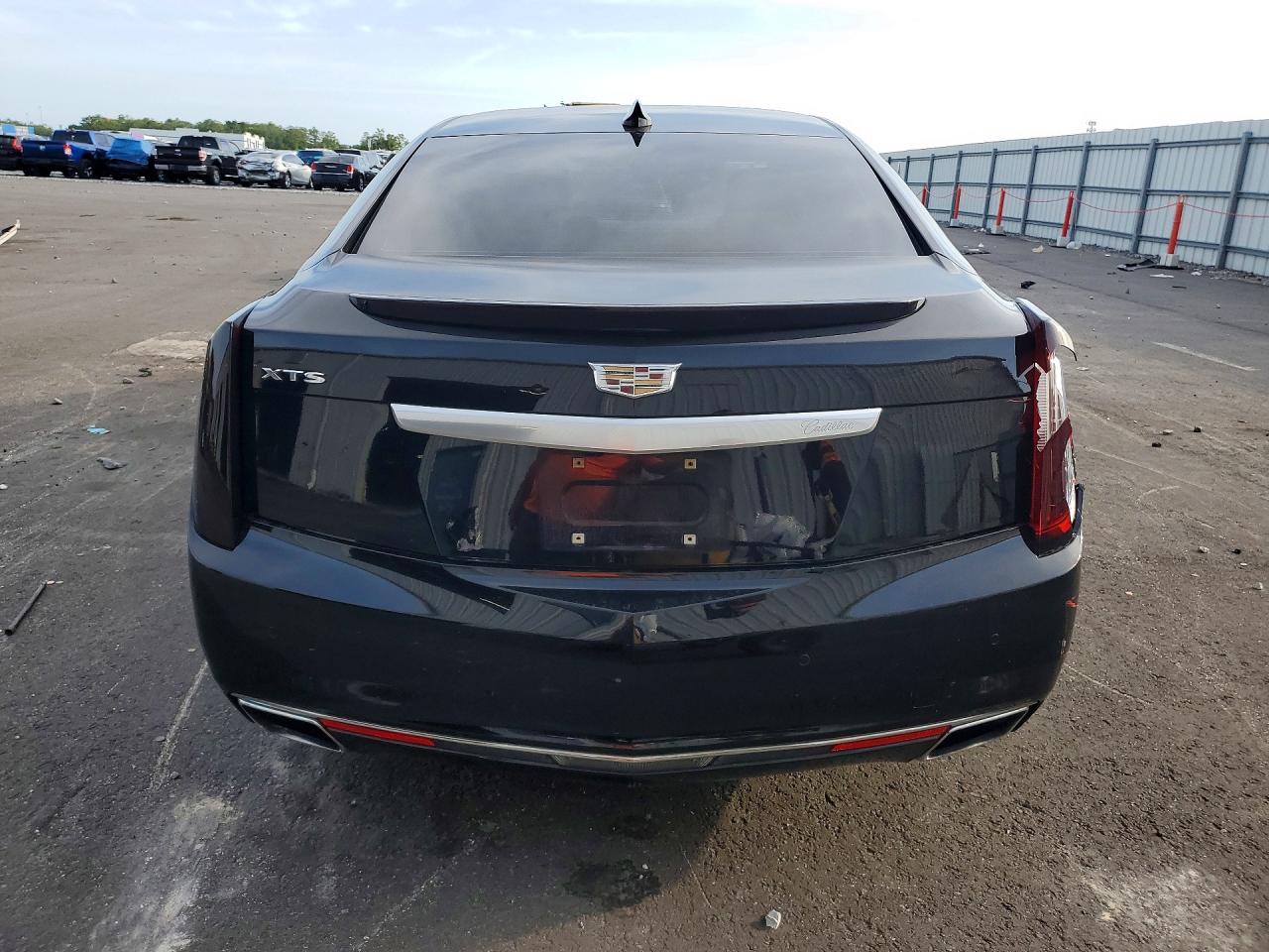 2017 CADILLAC XTS