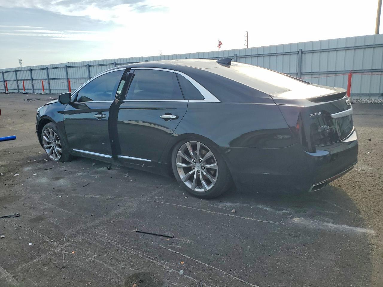 2017 CADILLAC XTS