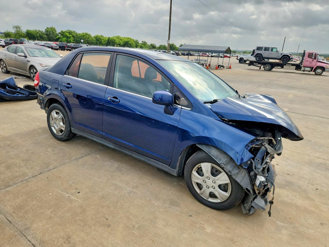 2008 NISSAN VERSA
