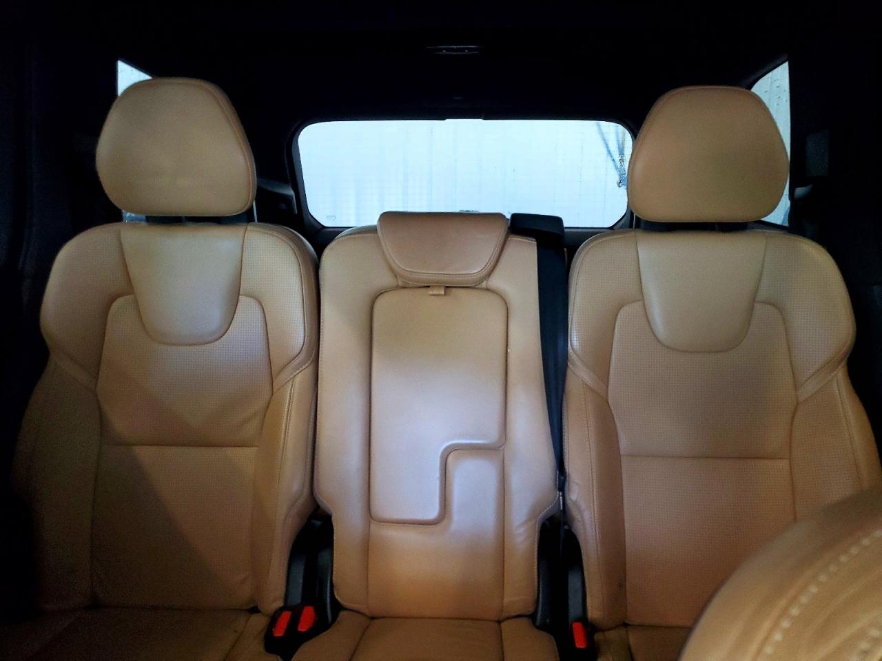 2017 VOLVO XC90