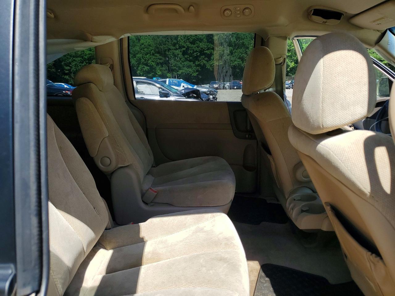 2006 KIA SEDONA