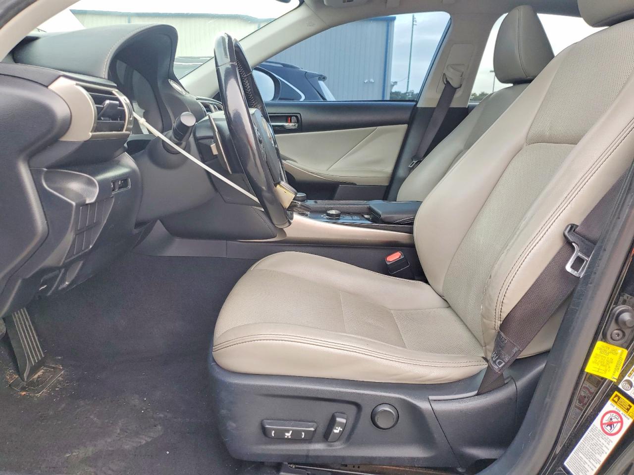 2016 LEXUS IS