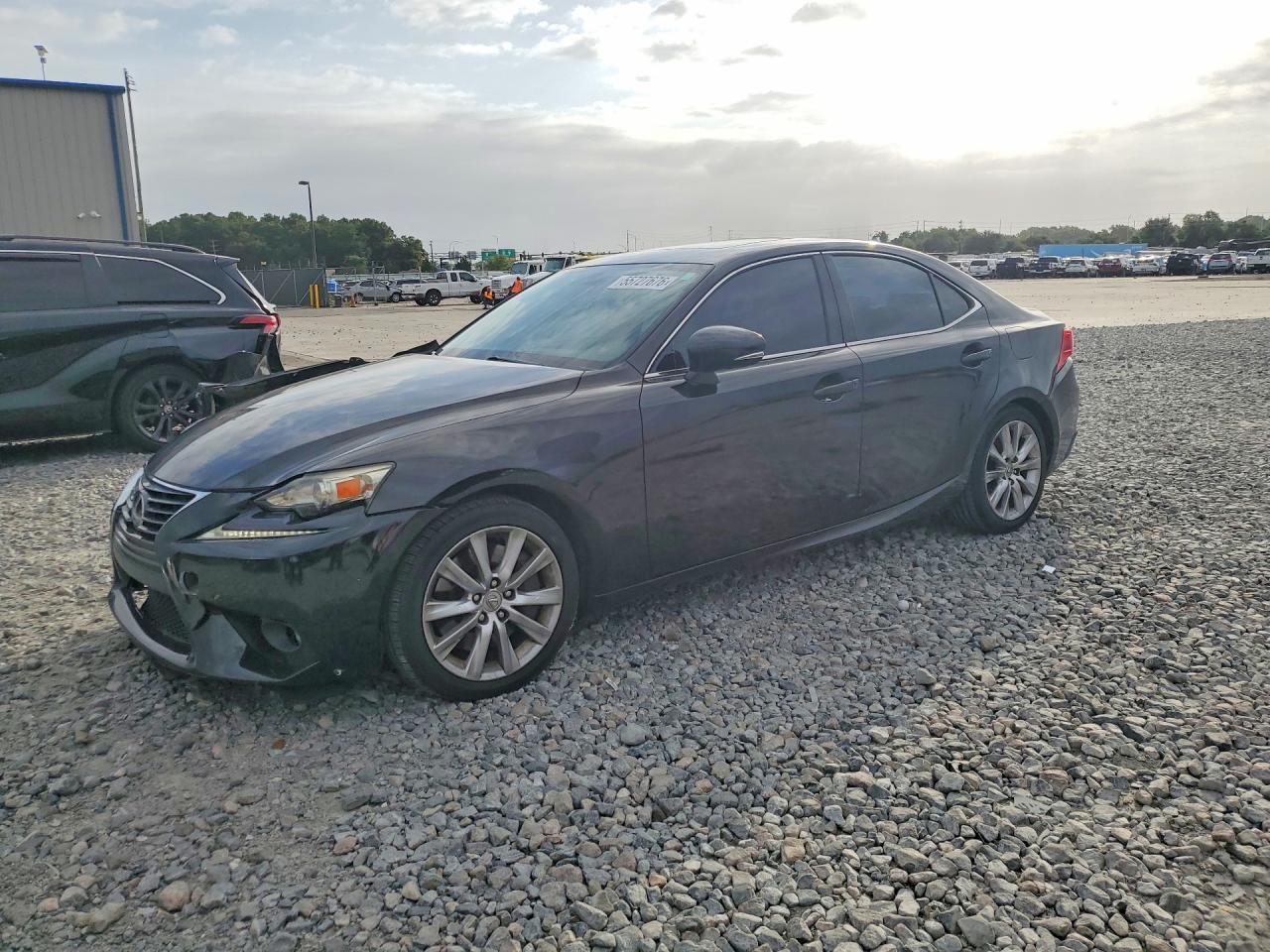 2016 LEXUS IS