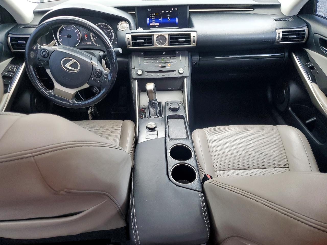 2016 LEXUS IS