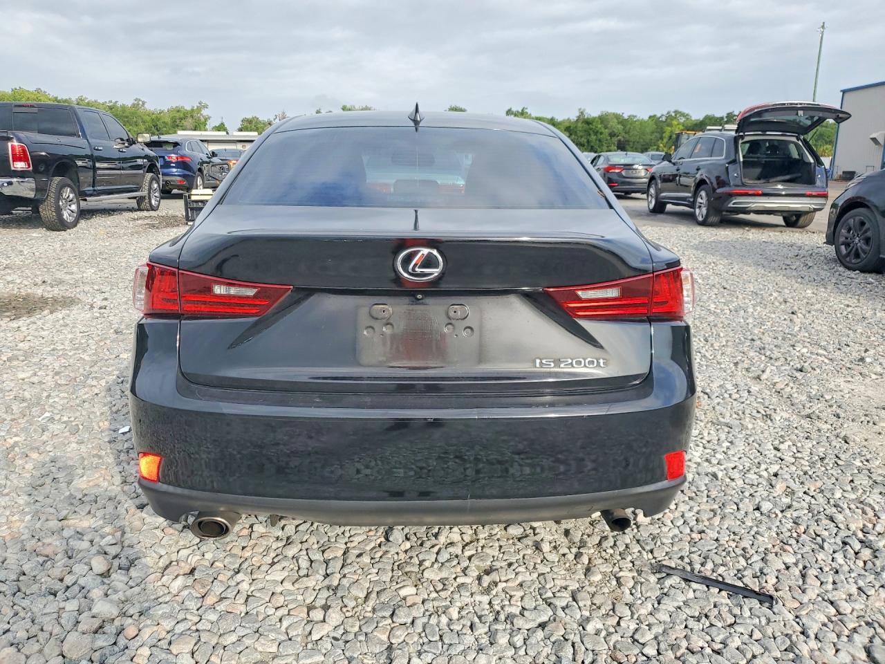 2016 LEXUS IS