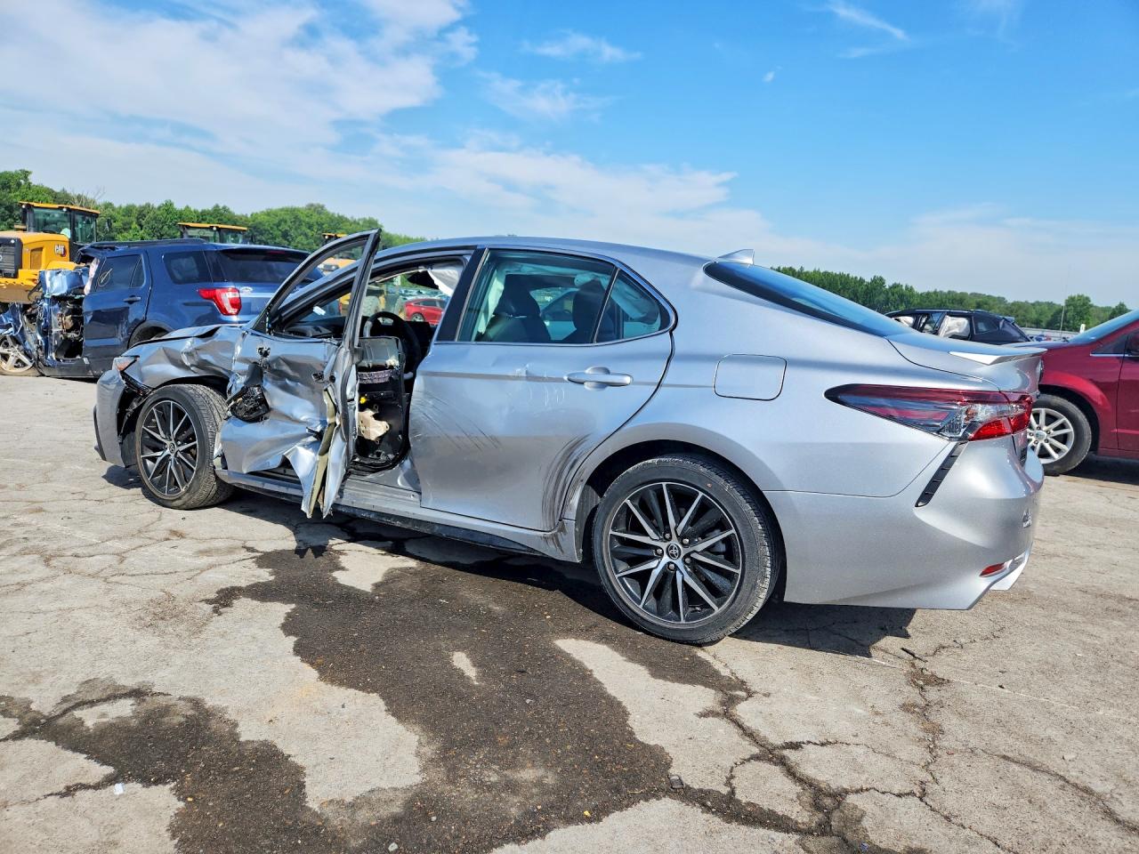 2022 TOYOTA CAMRY