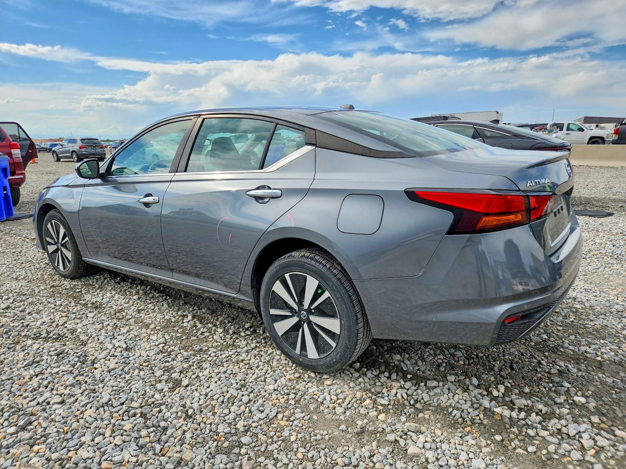 2022 NISSAN ALTIMA
