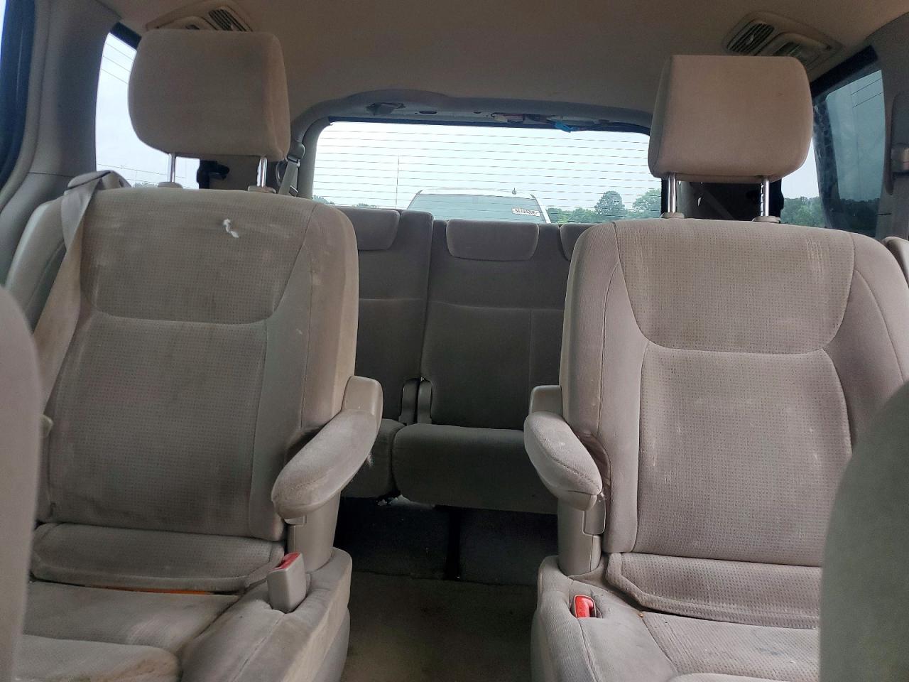 2004 TOYOTA SIENNA