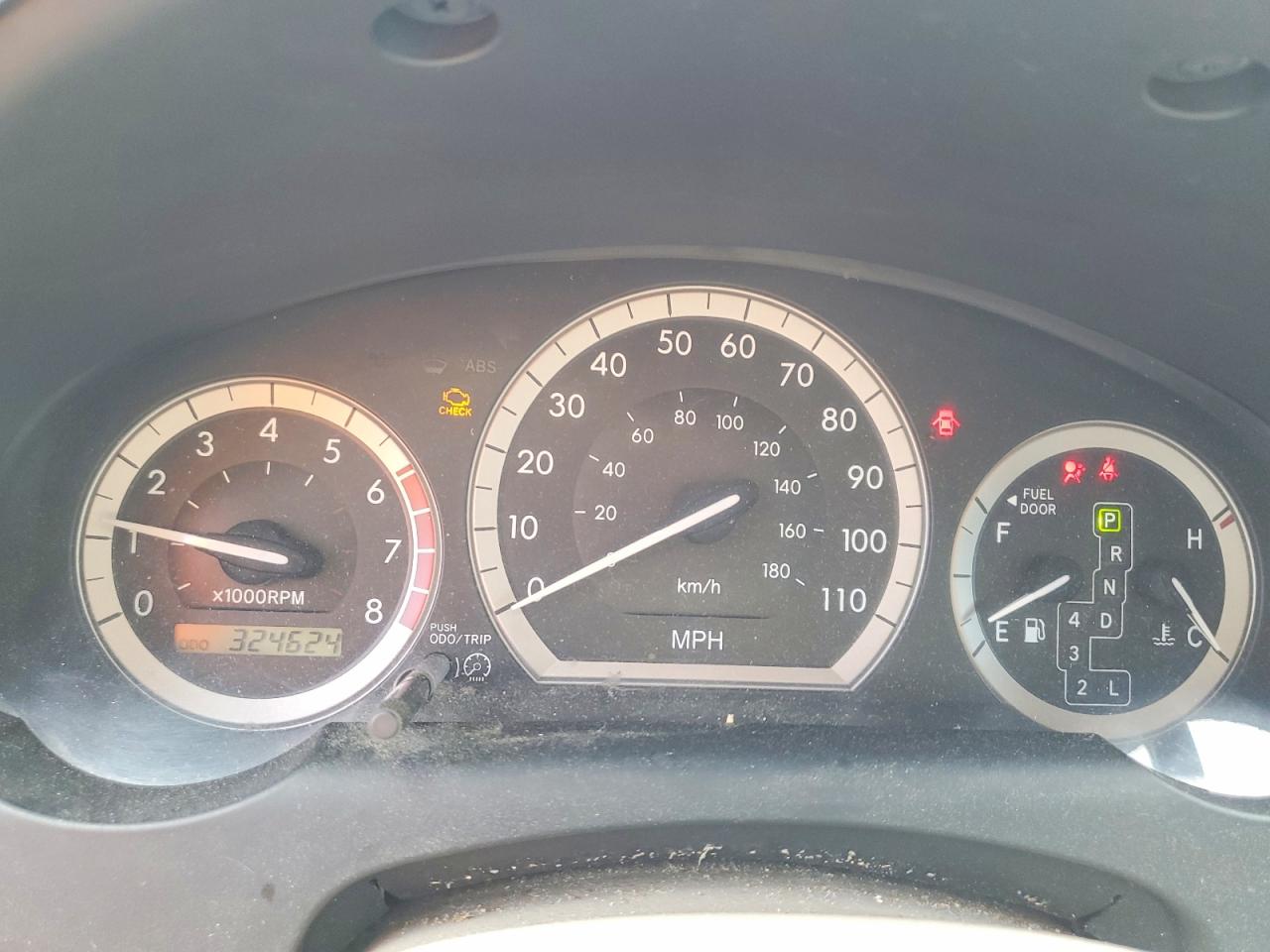 2004 TOYOTA SIENNA