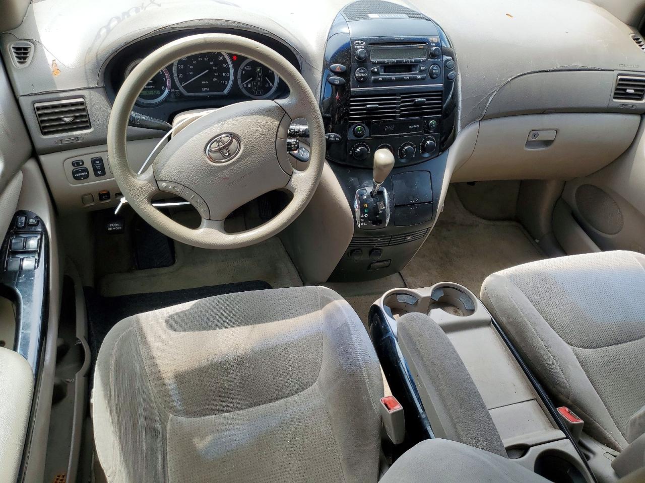 2004 TOYOTA SIENNA