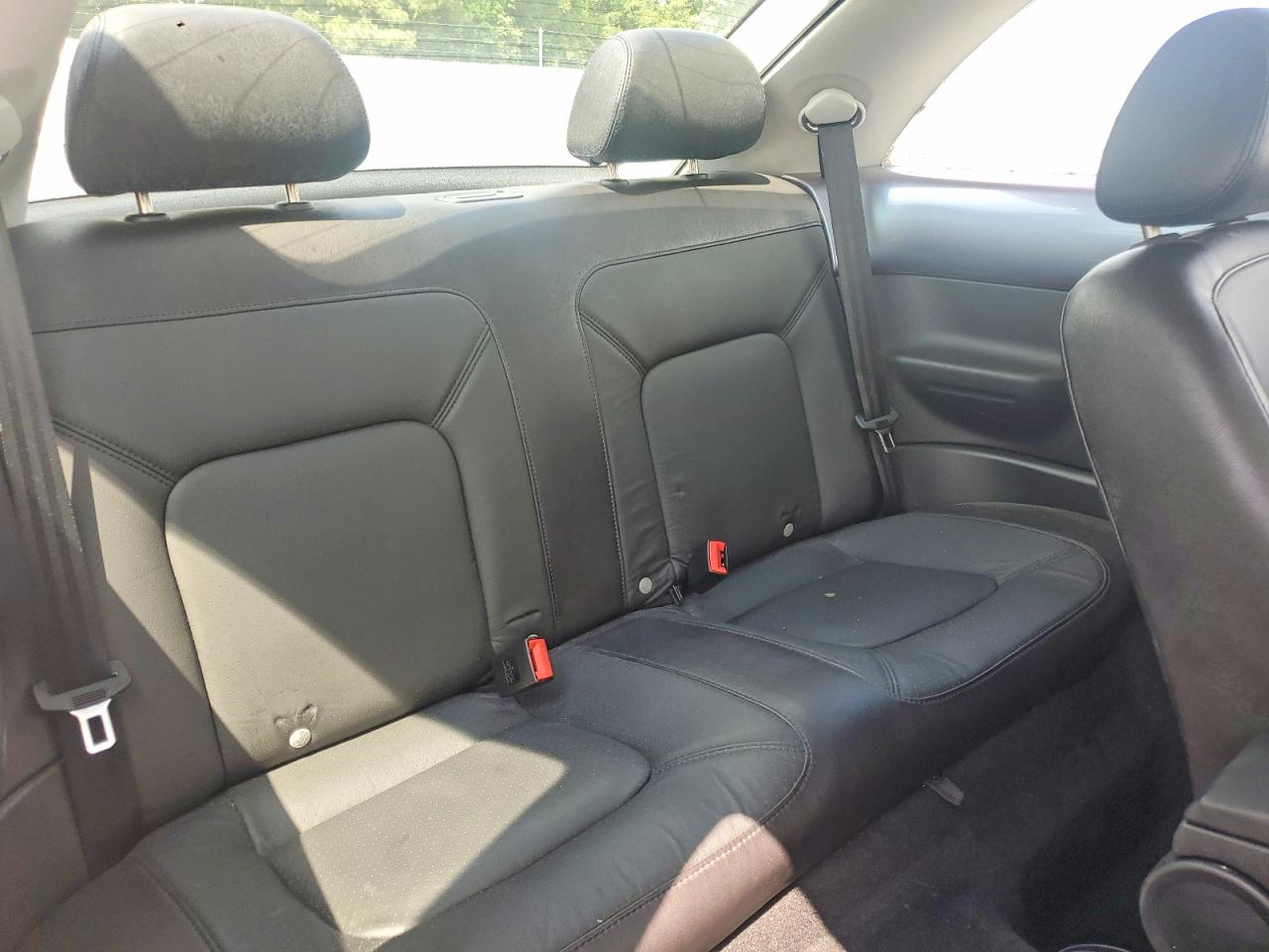 2003 VOLKSWAGEN BEETLE