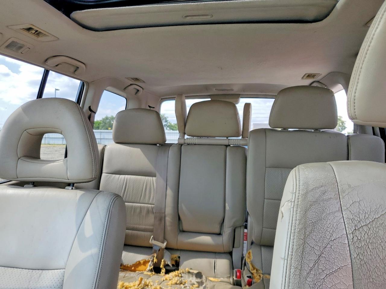 2004 MITSUBISHI MONTERO