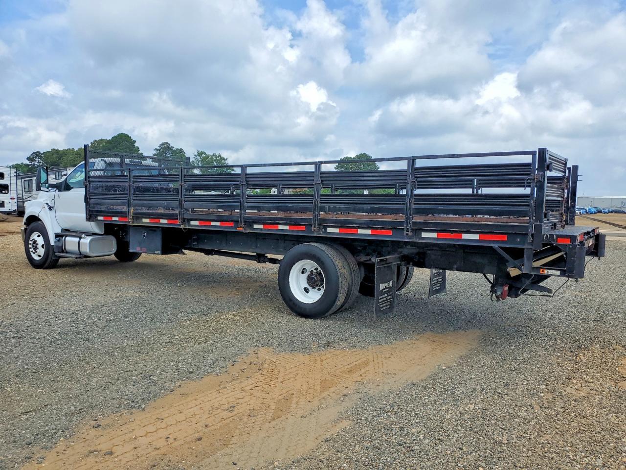 2019 FORD F750