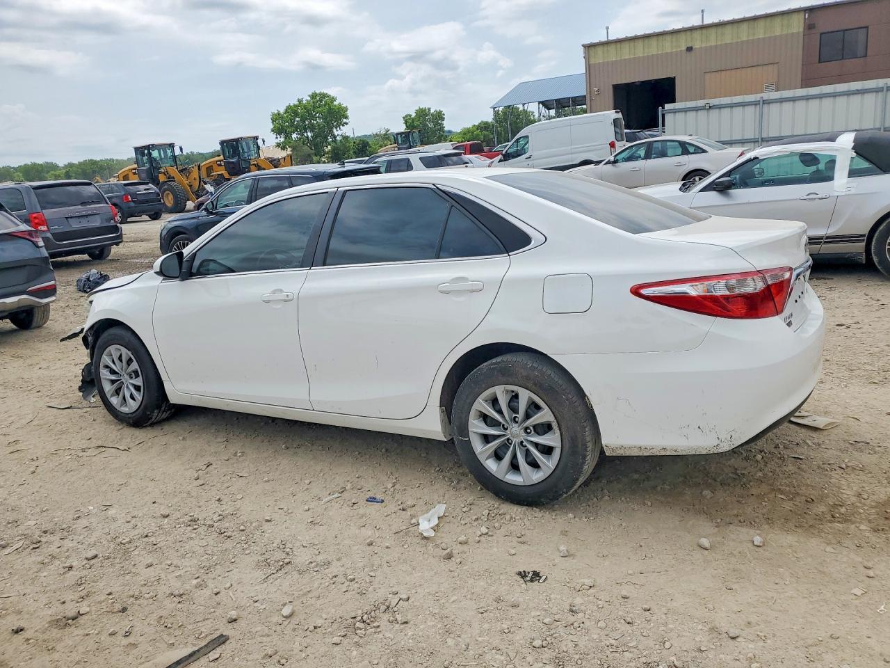 2017 TOYOTA CAMRY