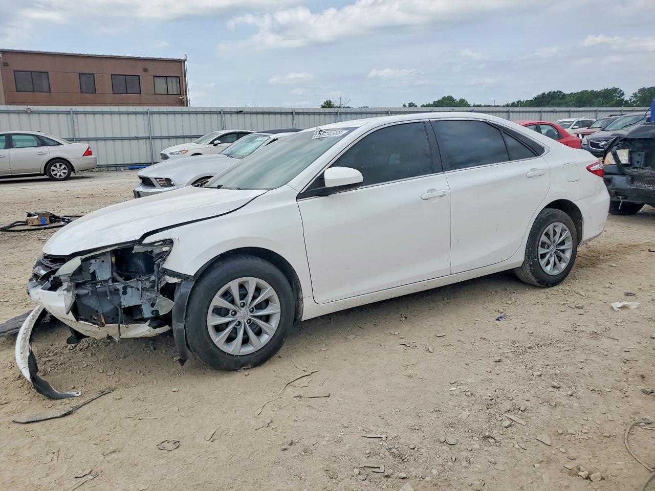 2017 TOYOTA CAMRY