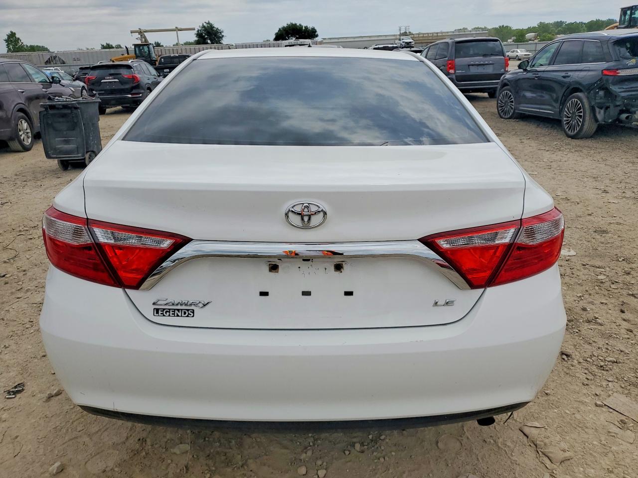 2017 TOYOTA CAMRY