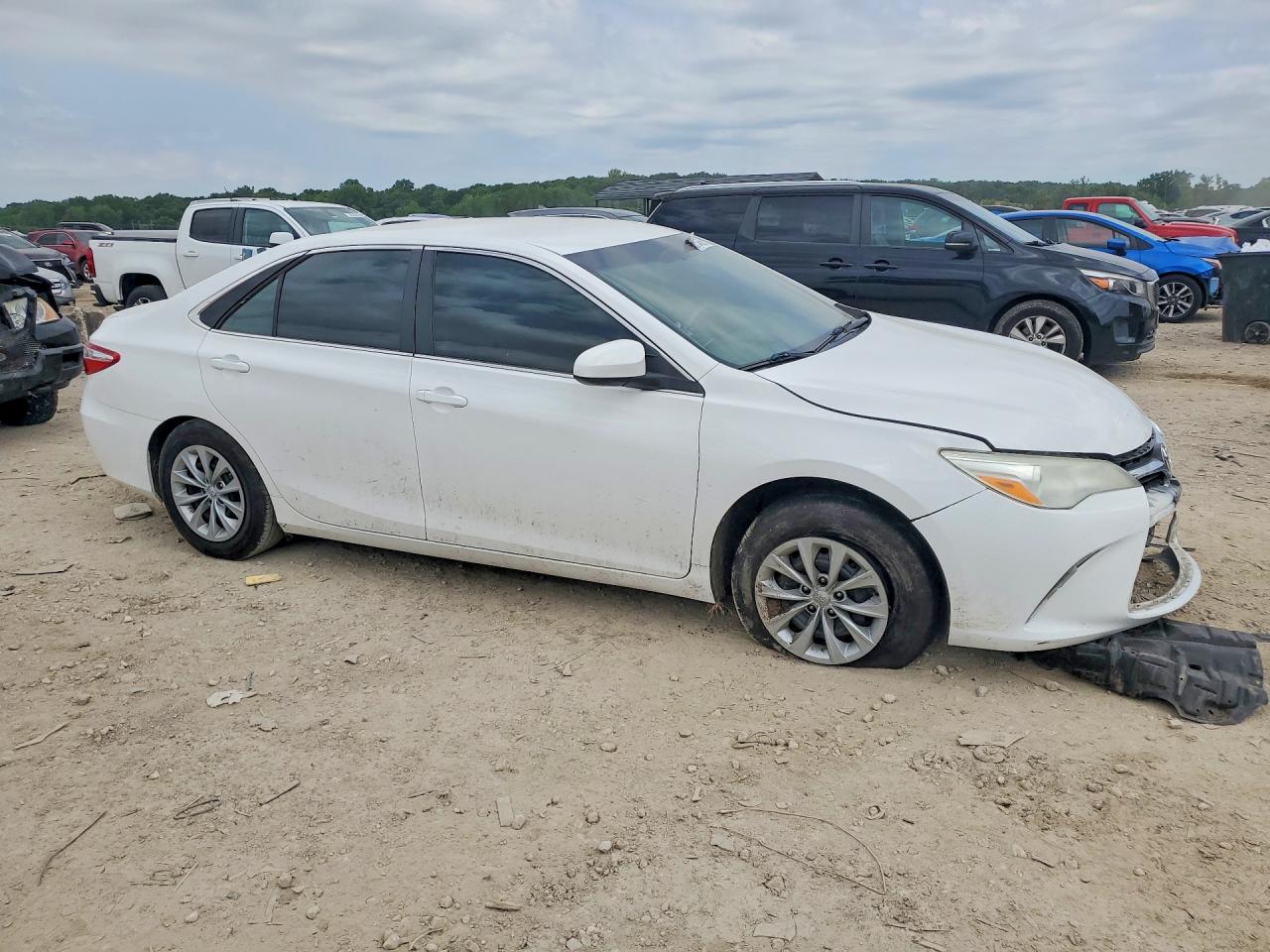 2017 TOYOTA CAMRY