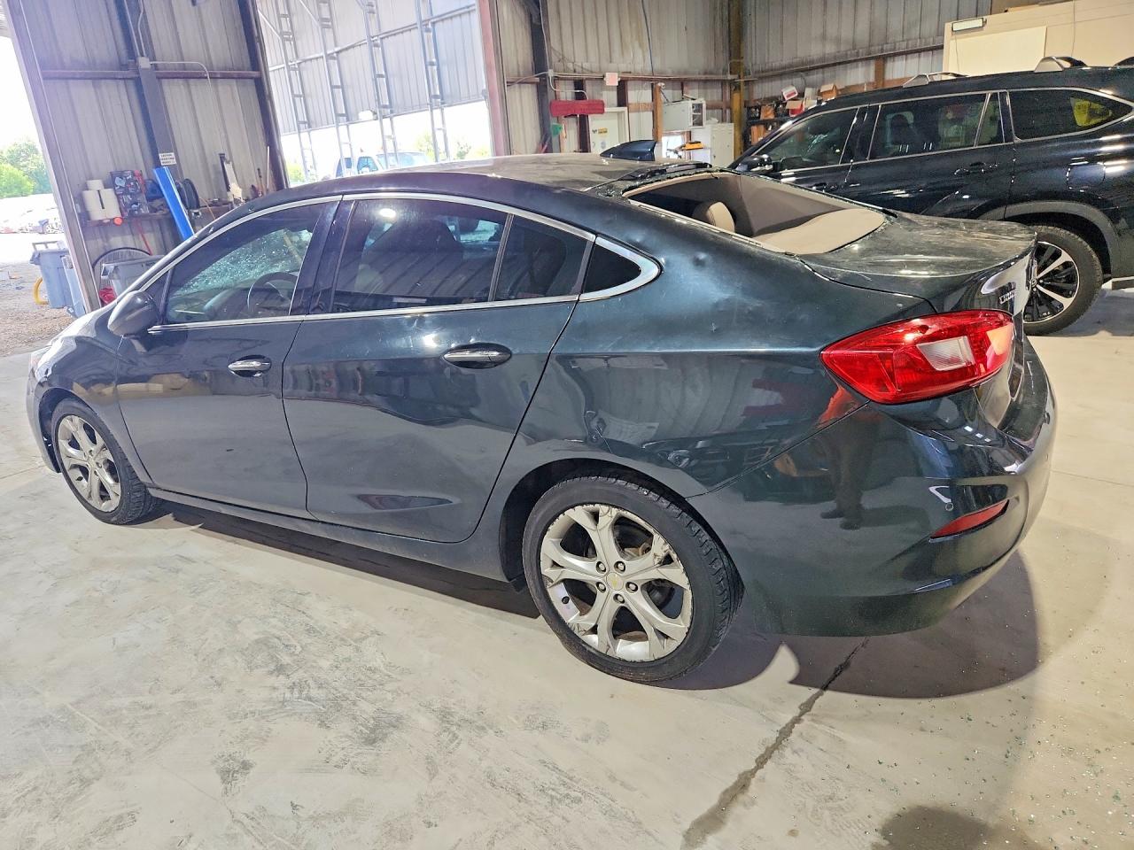 2017 CHEVROLET CRUZE