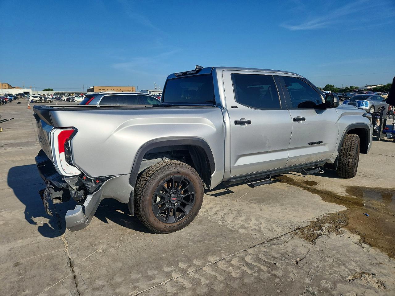 2024 TOYOTA TUNDRA