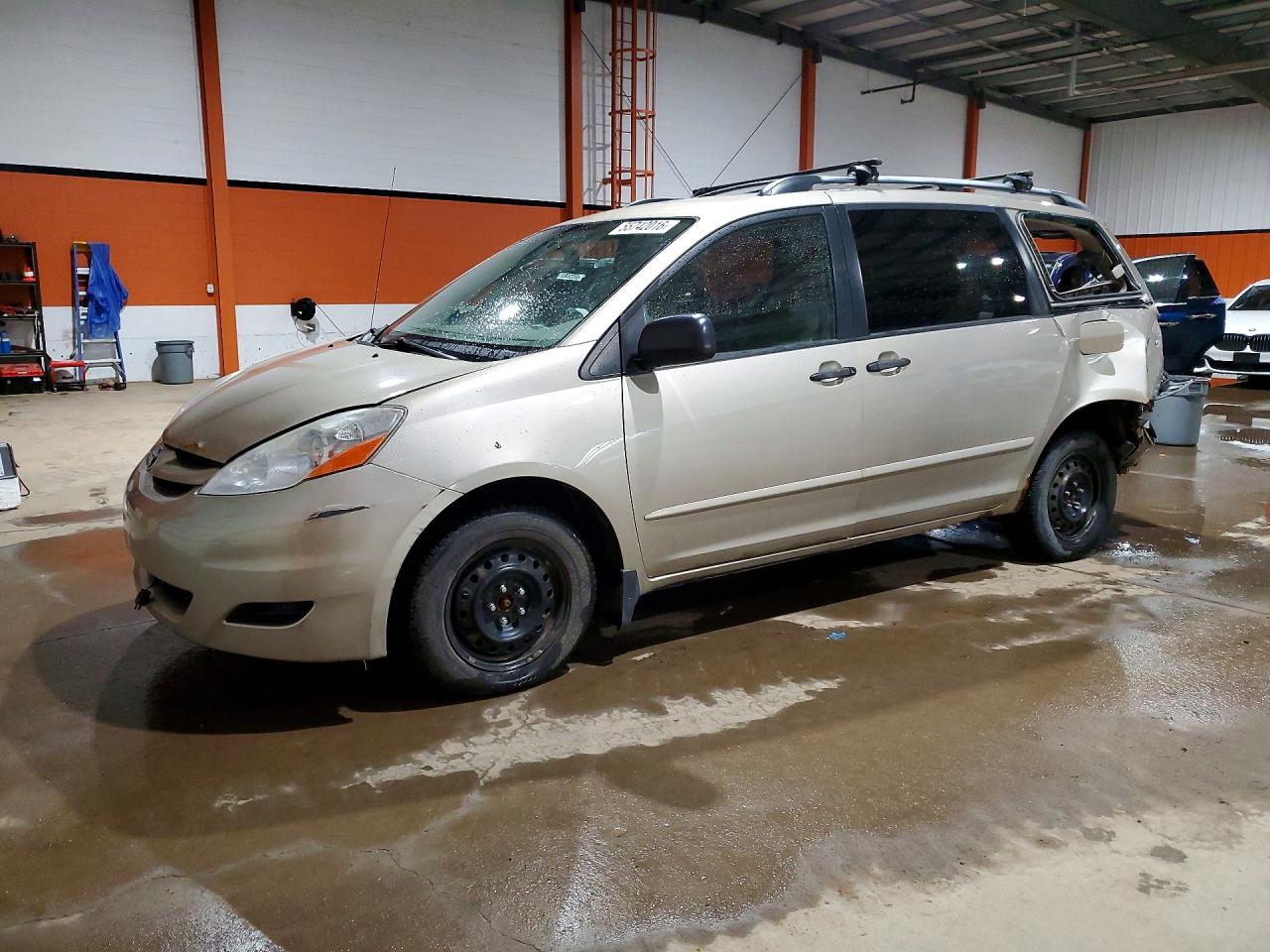 2008 TOYOTA SIENNA