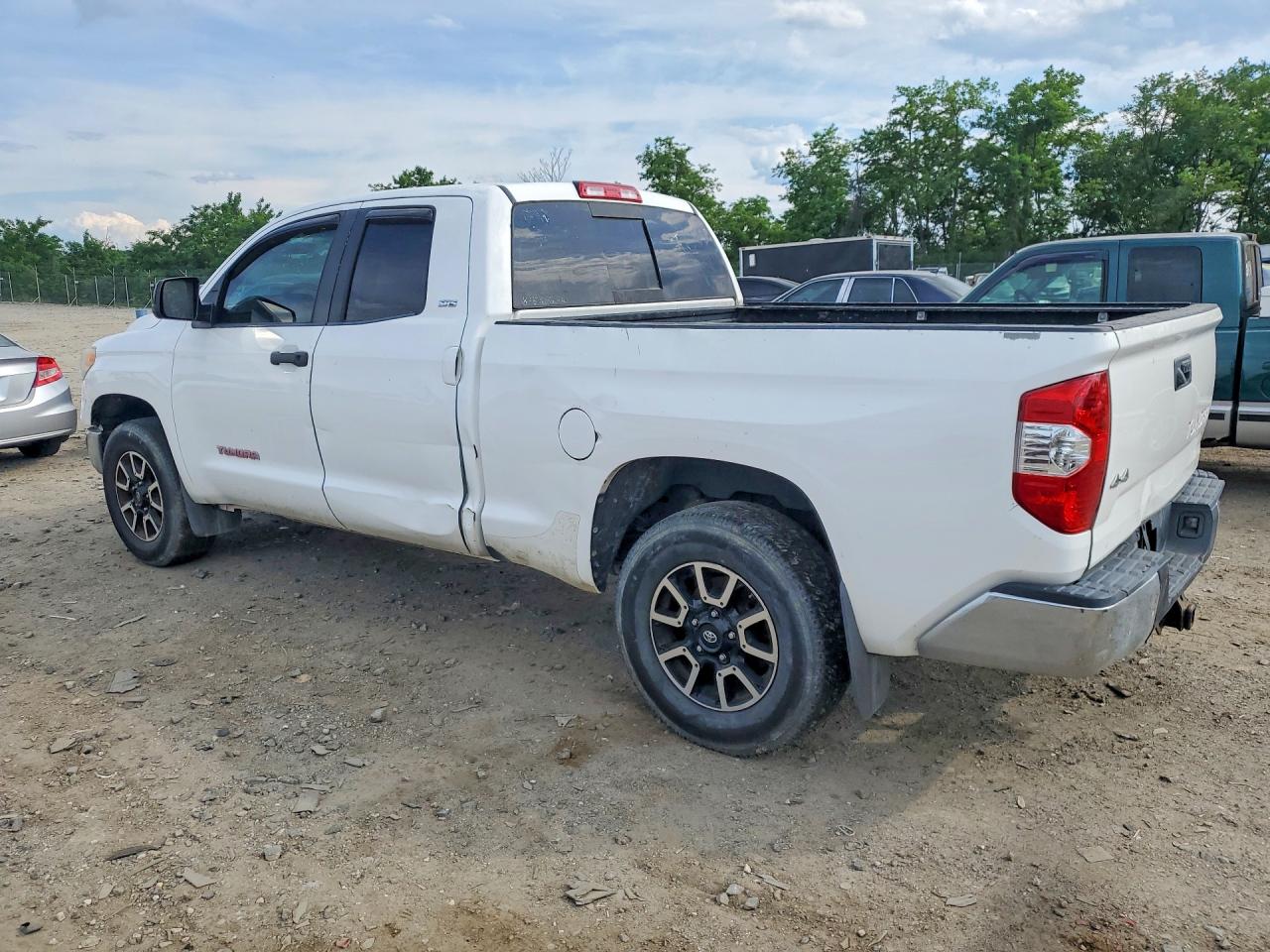 2015 TOYOTA TUNDRA