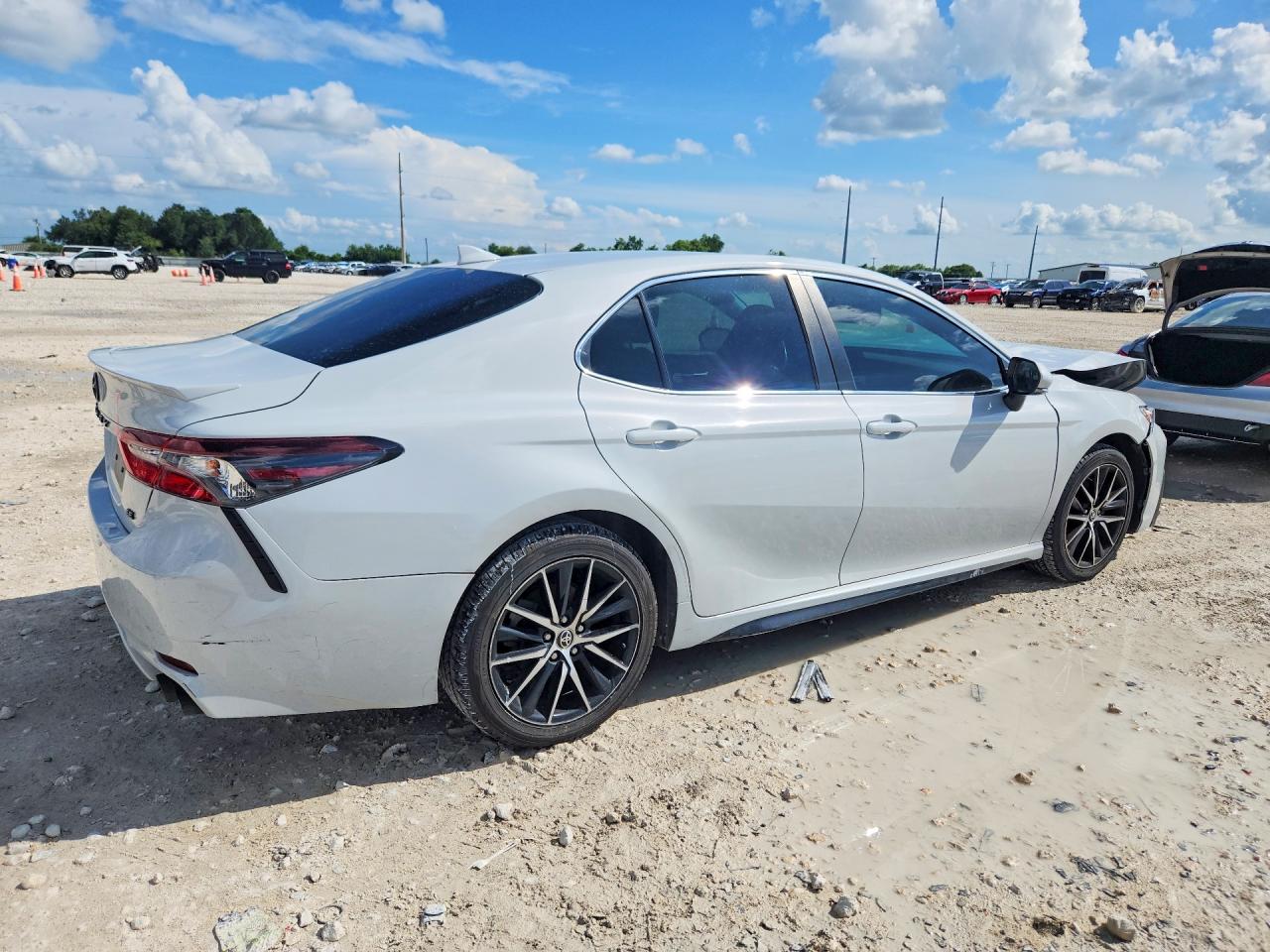 2022 TOYOTA CAMRY