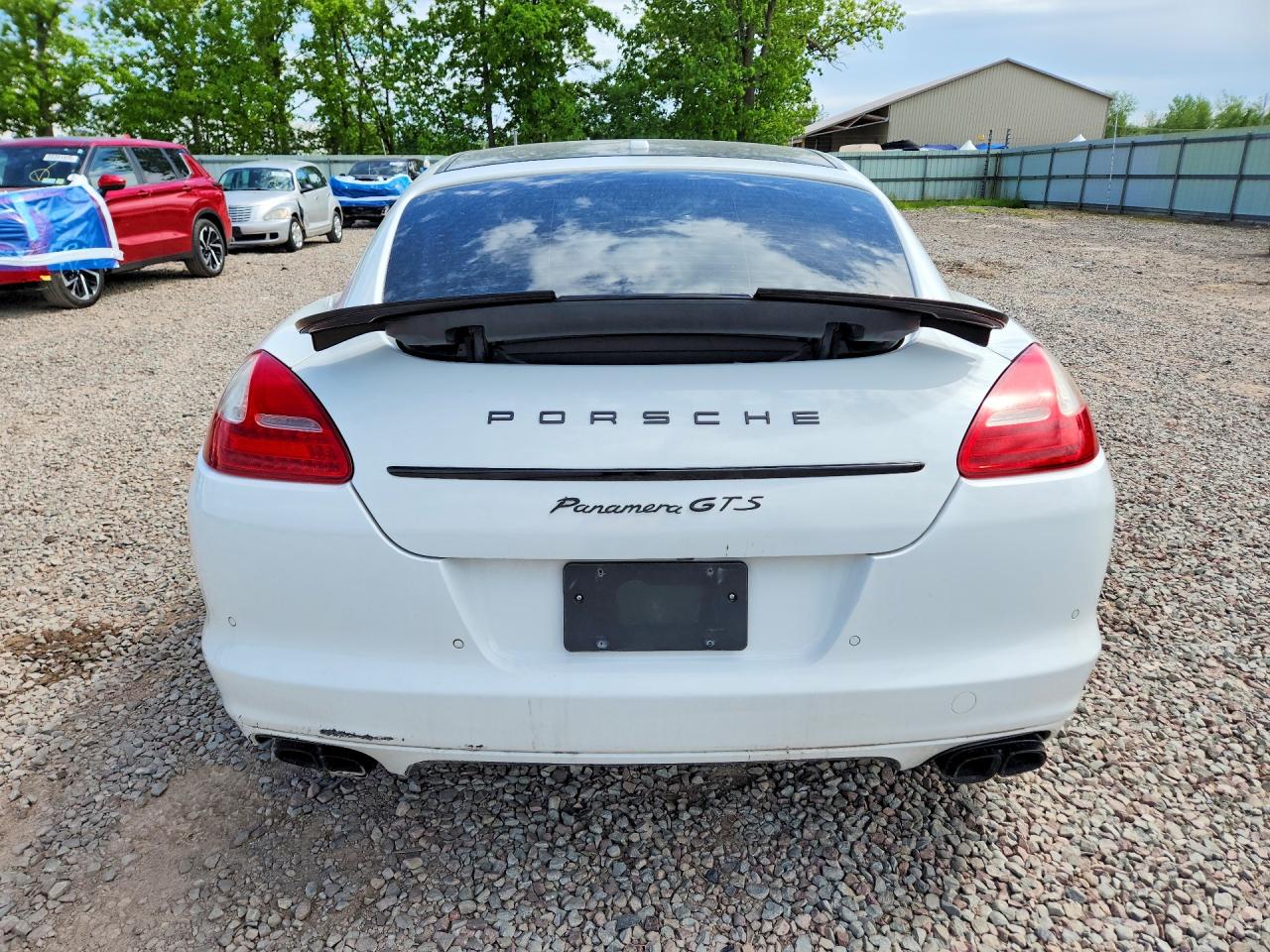 2013 PORSCHE PANAMERA