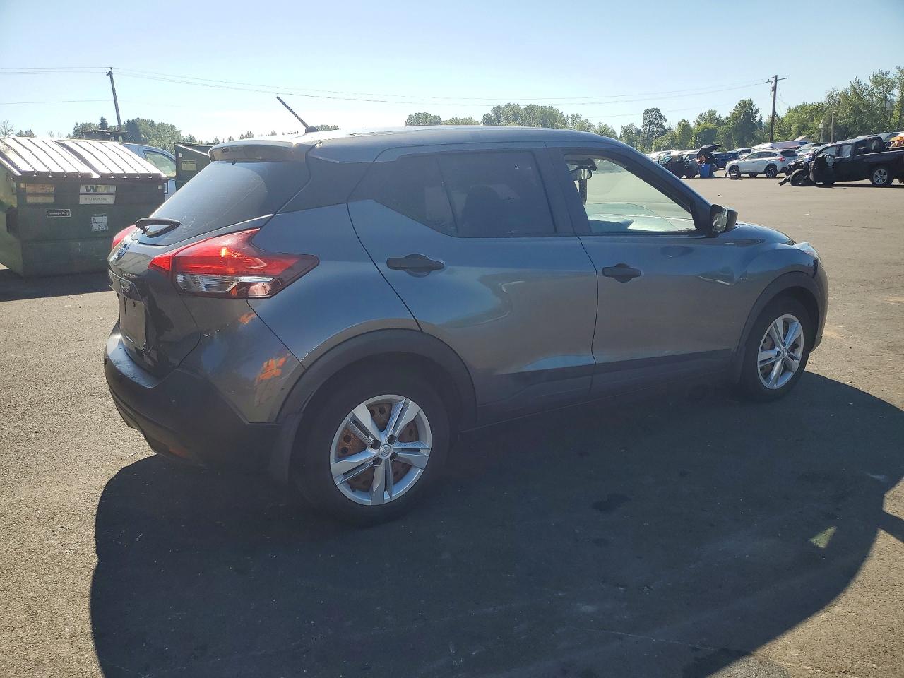2020 NISSAN KICKS