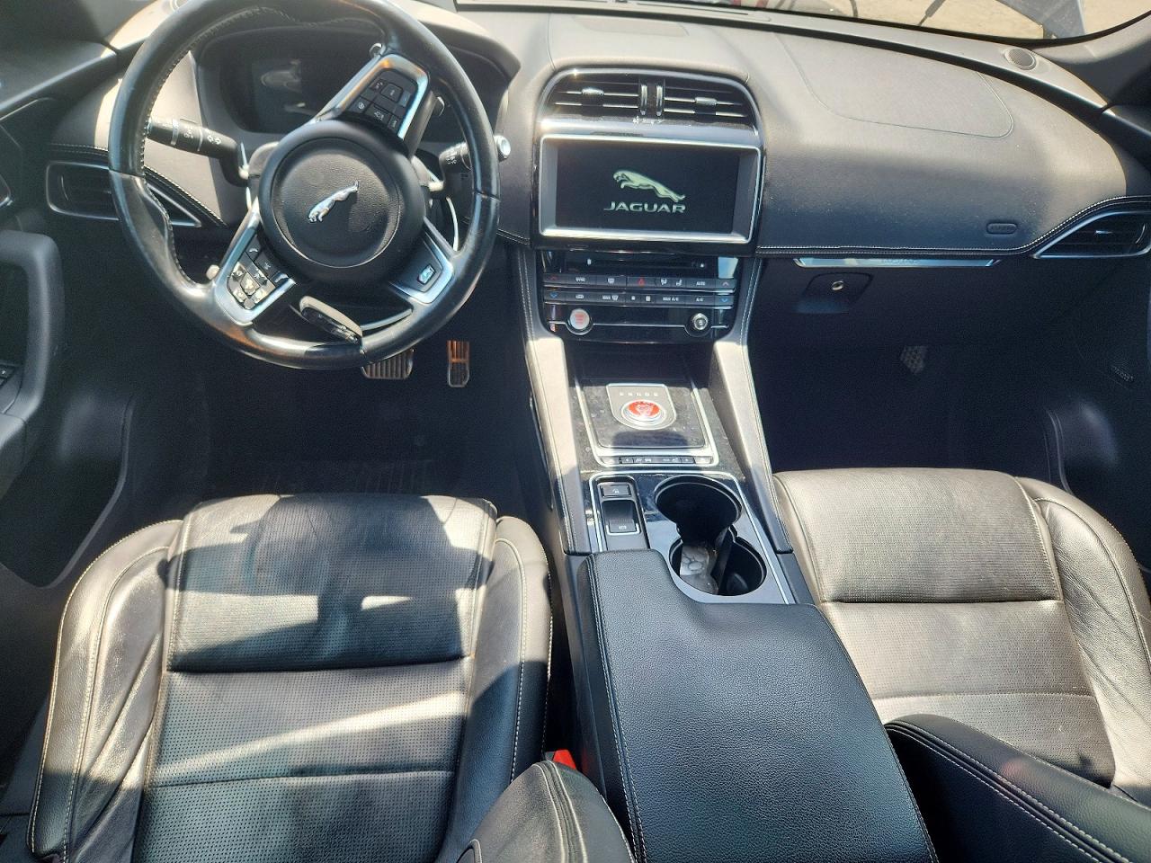 2017 JAGUAR F-PACE