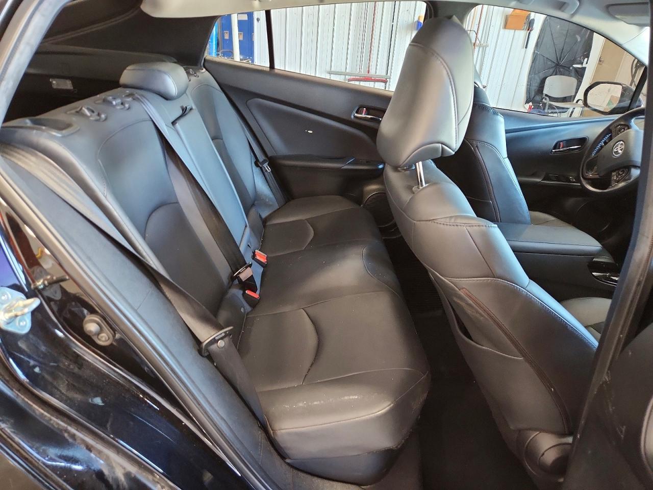 2022 TOYOTA PRIUS