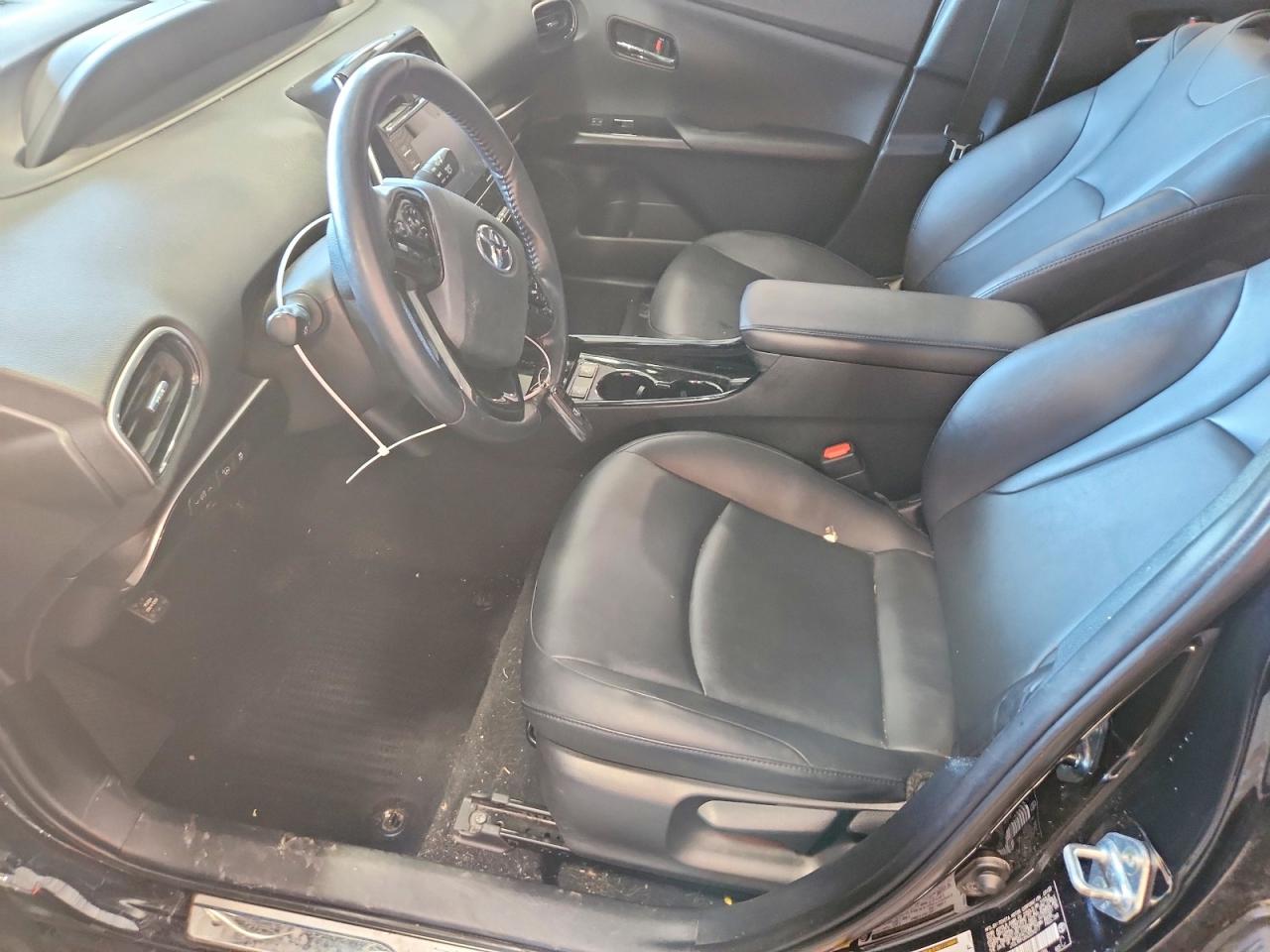 2022 TOYOTA PRIUS
