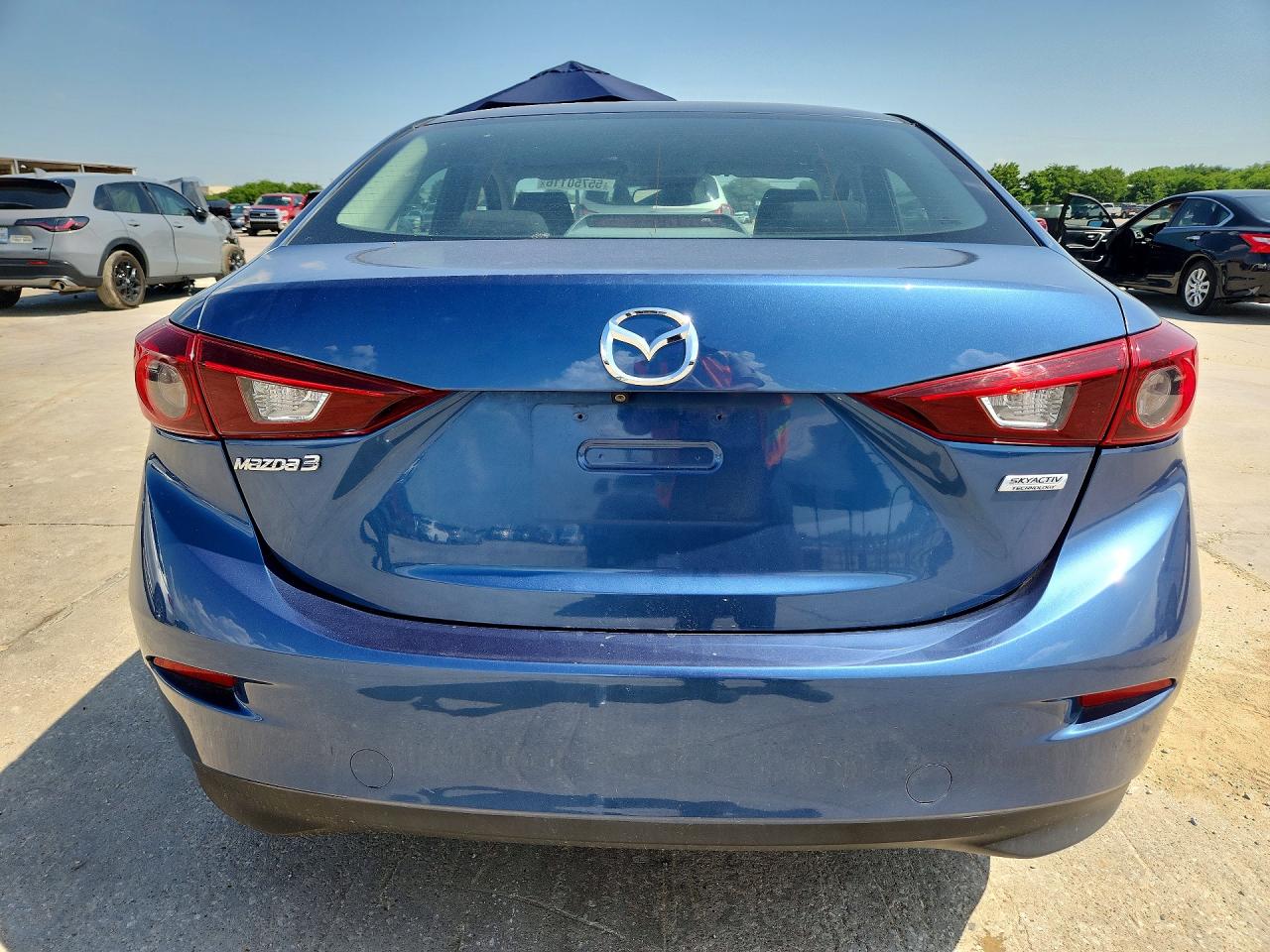 2018 MAZDA 3