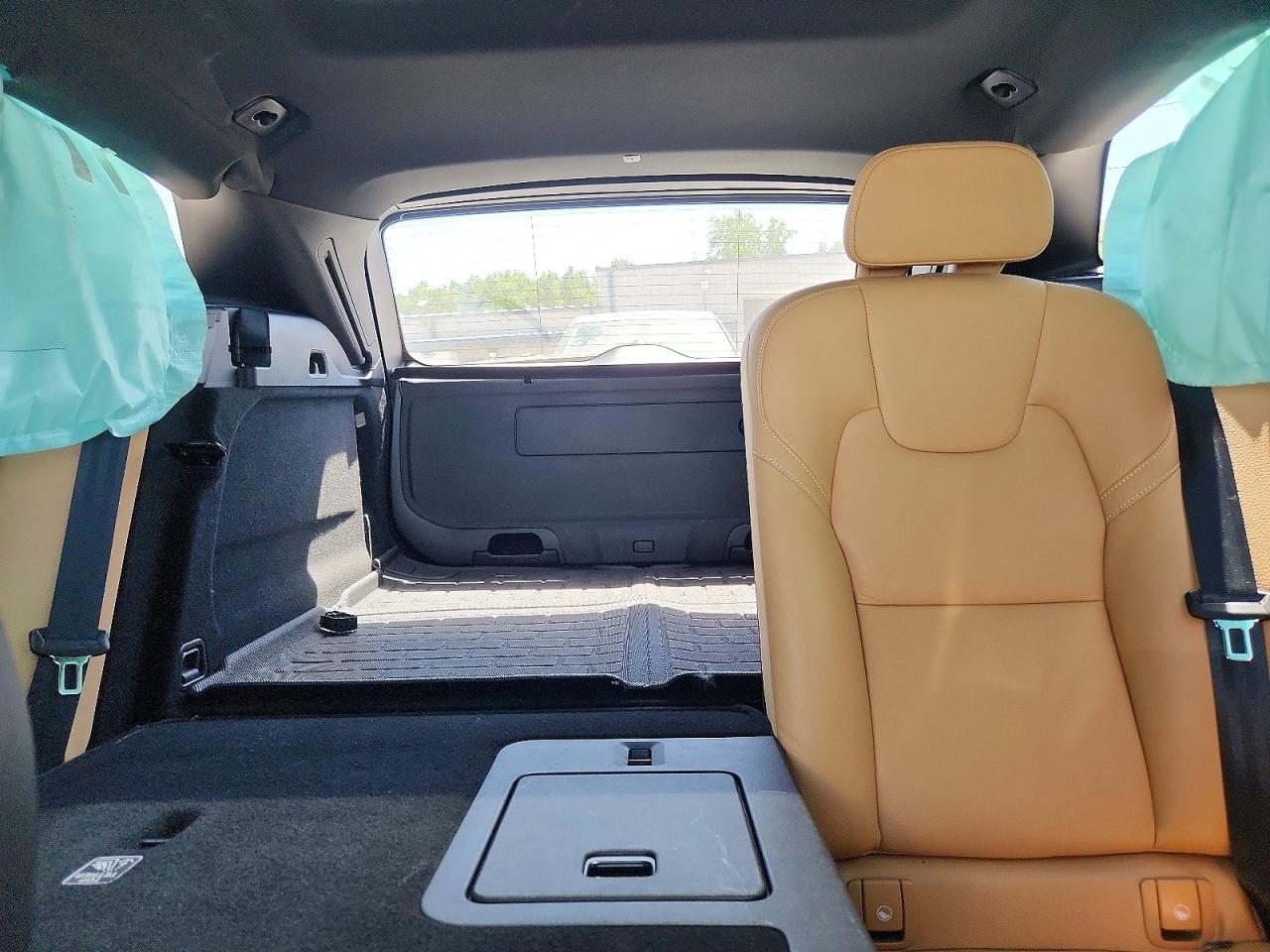 2020 VOLVO XC60