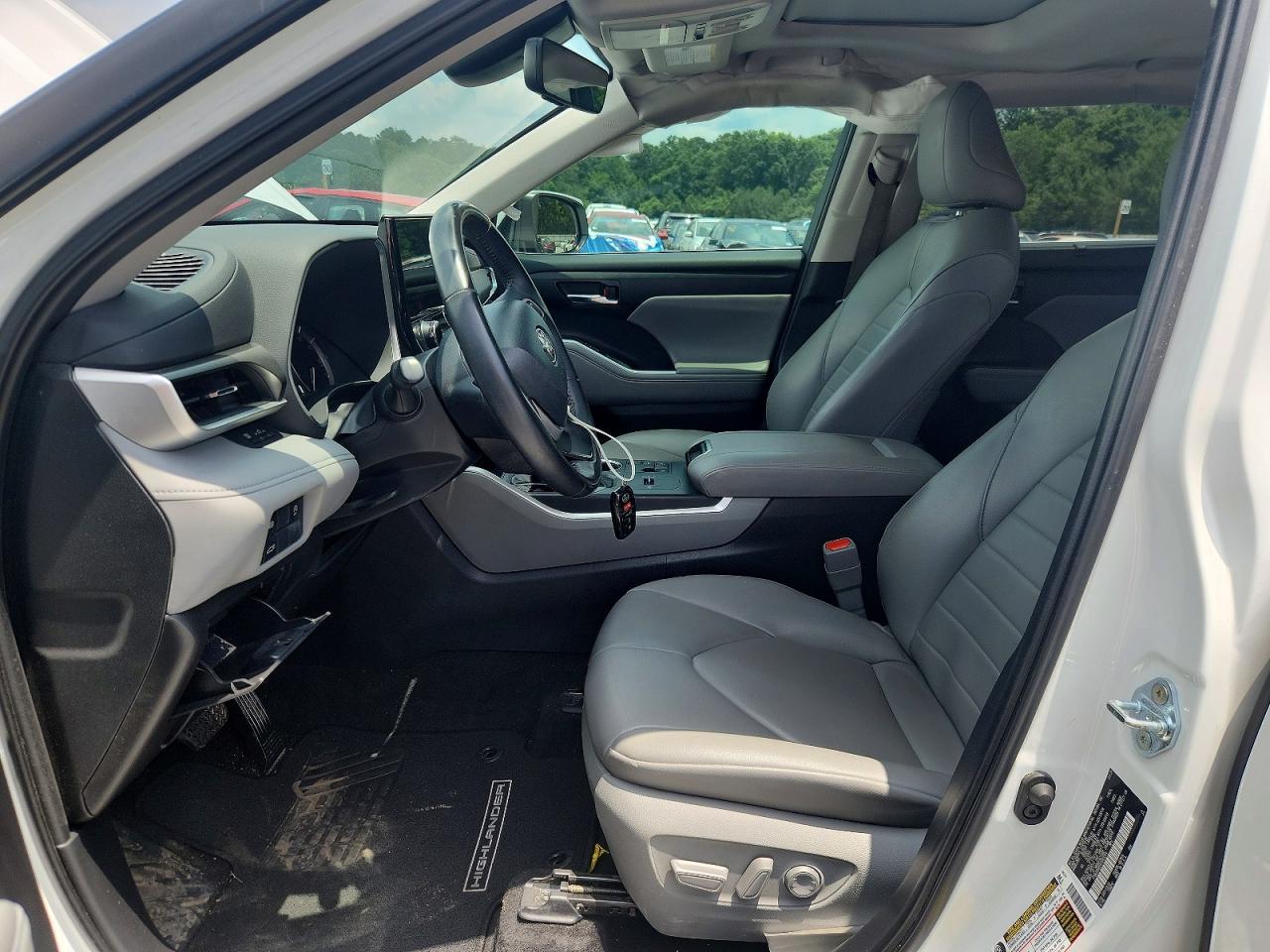 2024 TOYOTA HIGHLANDER