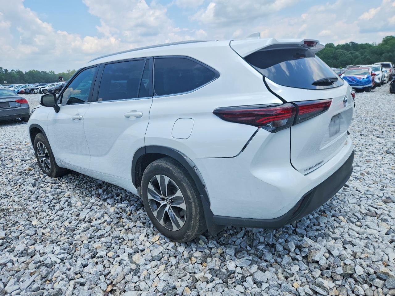 2024 TOYOTA HIGHLANDER