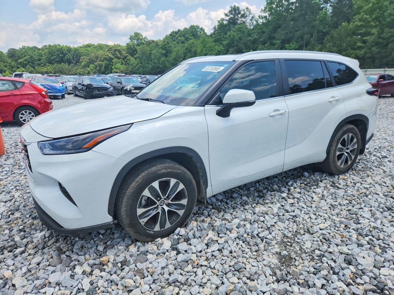 2024 TOYOTA HIGHLANDER
