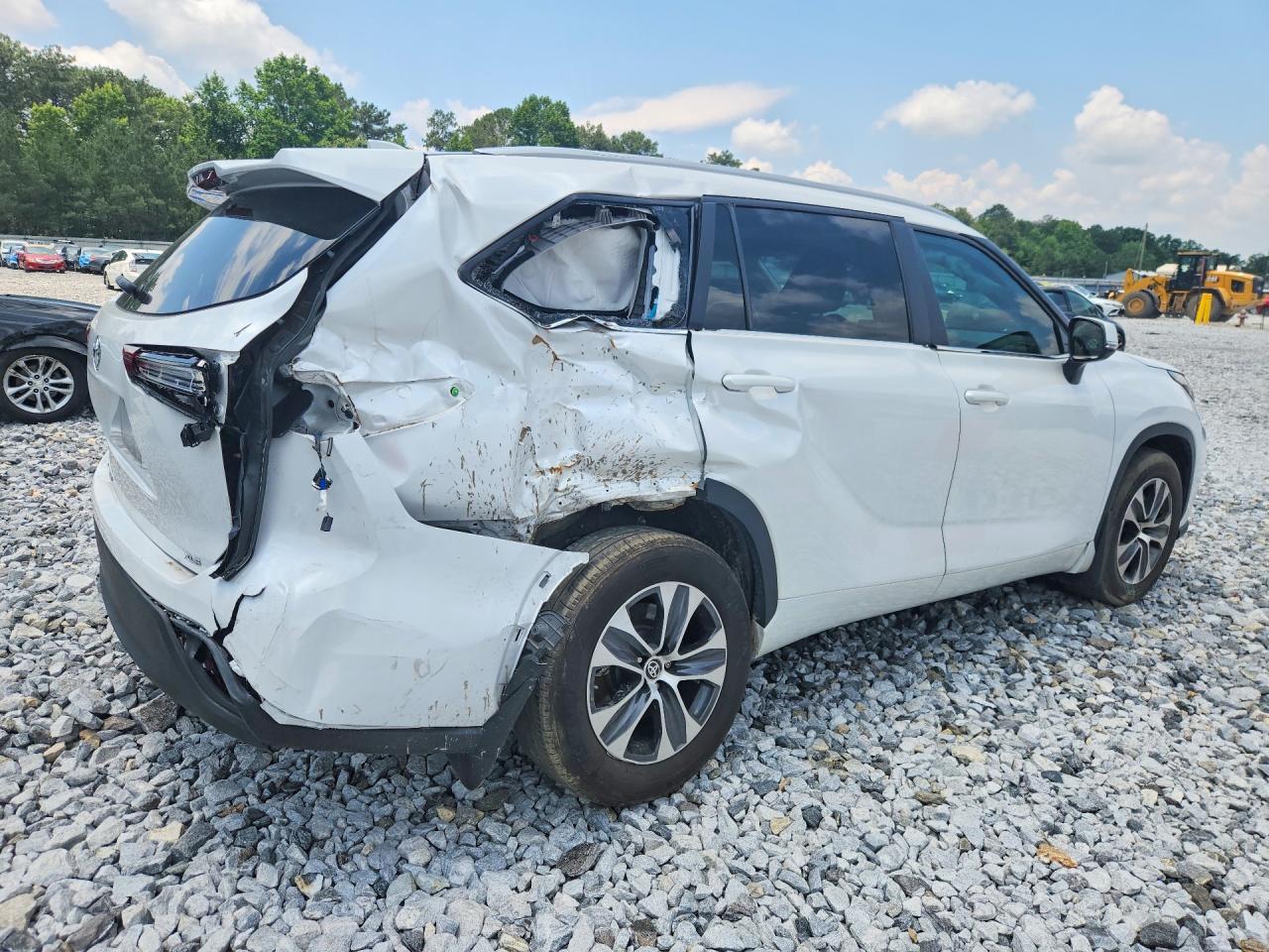 2024 TOYOTA HIGHLANDER